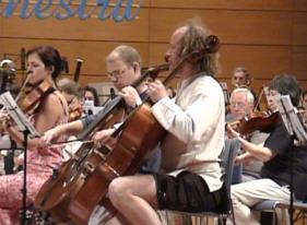Frans Grapperhaus and Stijn Kalkers leading the cello-section.